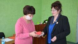 Председатель Прохоровского Красного Креста получила нагрудный знак «Золотое сердце»