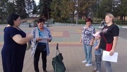 Сотрудники ЦКР «Созвездие» напомнили прохоровцам о важности соблюдения ПДД