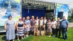 Прохоровские культработники посетили с концертом глубинку Ржавецкого сельского поселения