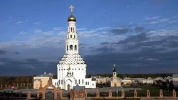 Покрова Пресвятой Богородицы отмечают сегодня по православному календарю   
