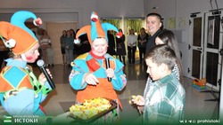 Выставка «Путешествие в детство» открылась в Прохоровке