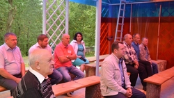 Губкинские, Ивнянские и Прохоровские пчеловоды обсудили развитие отрасли в регионе